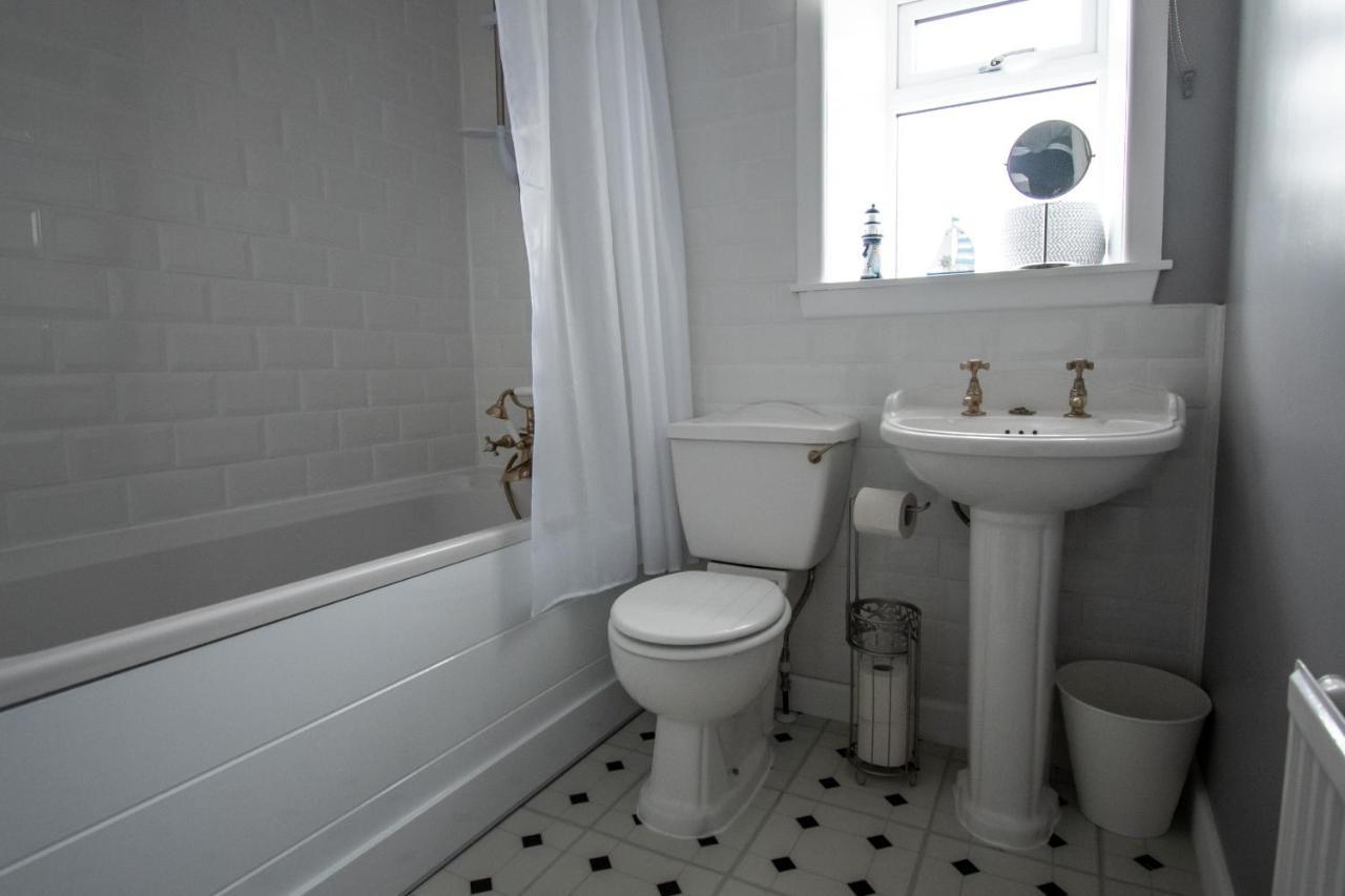 The View 3-Bed Cottage Findochty Buckie Moray Екстериор снимка